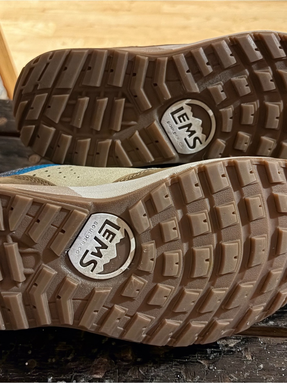 LEMS Men's Casual Trail Sneaker in Brown, Tan & Blue-Men’s size 8, Women’s 9 1/2 - Picture 5 of 6
